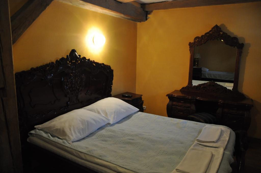 Ostoya Inn & Granary Ясенка Стая снимка
