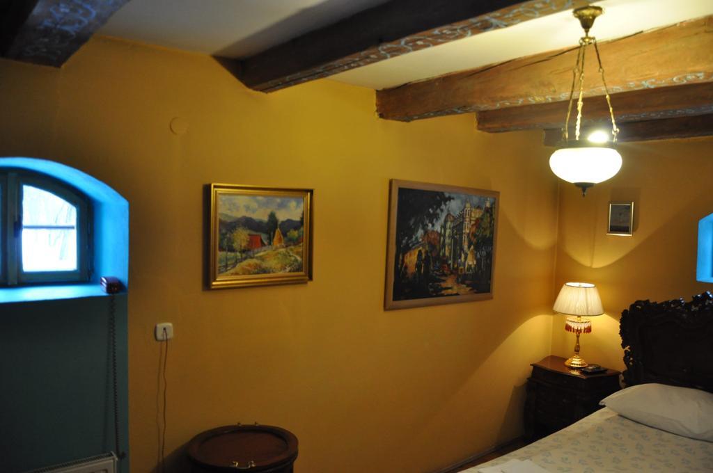 Ostoya Inn & Granary Ясенка Стая снимка