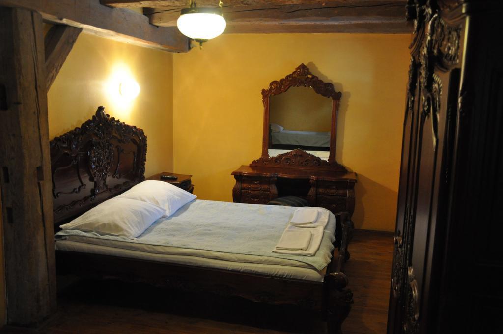 Ostoya Inn & Granary Ясенка Стая снимка