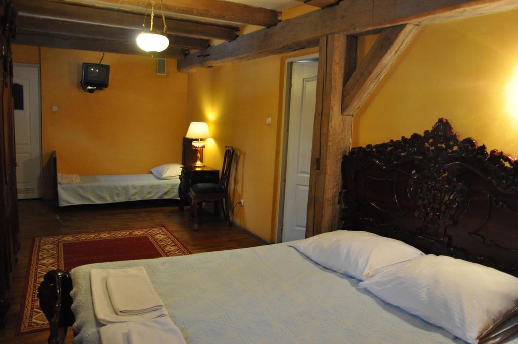 Ostoya Inn & Granary Ясенка Стая снимка