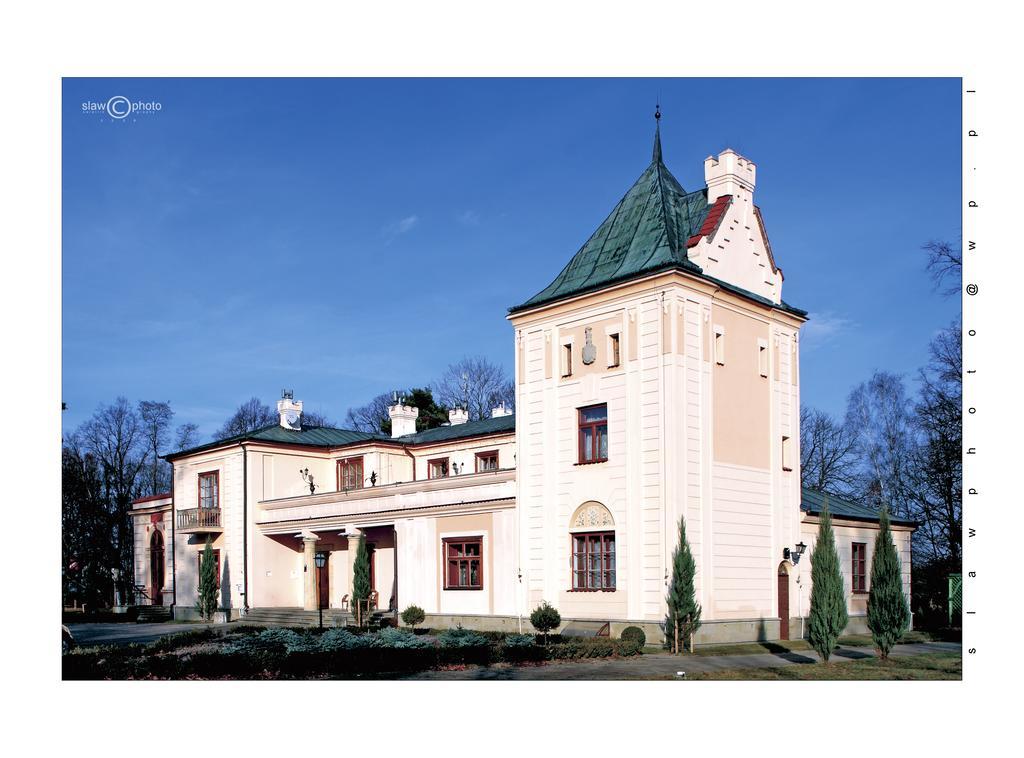 Ostoya Inn & Granary Ясенка Екстериор снимка